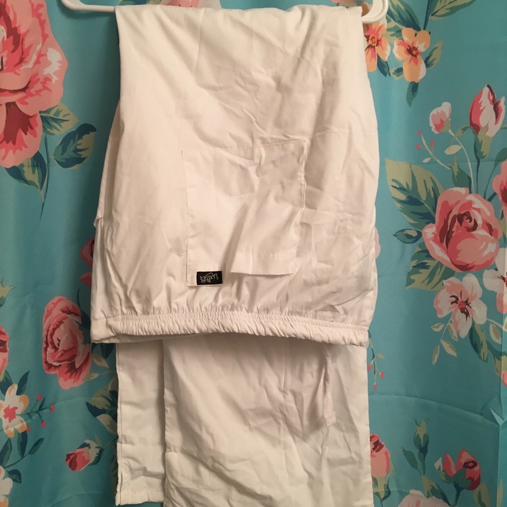 Plus size scrub pants